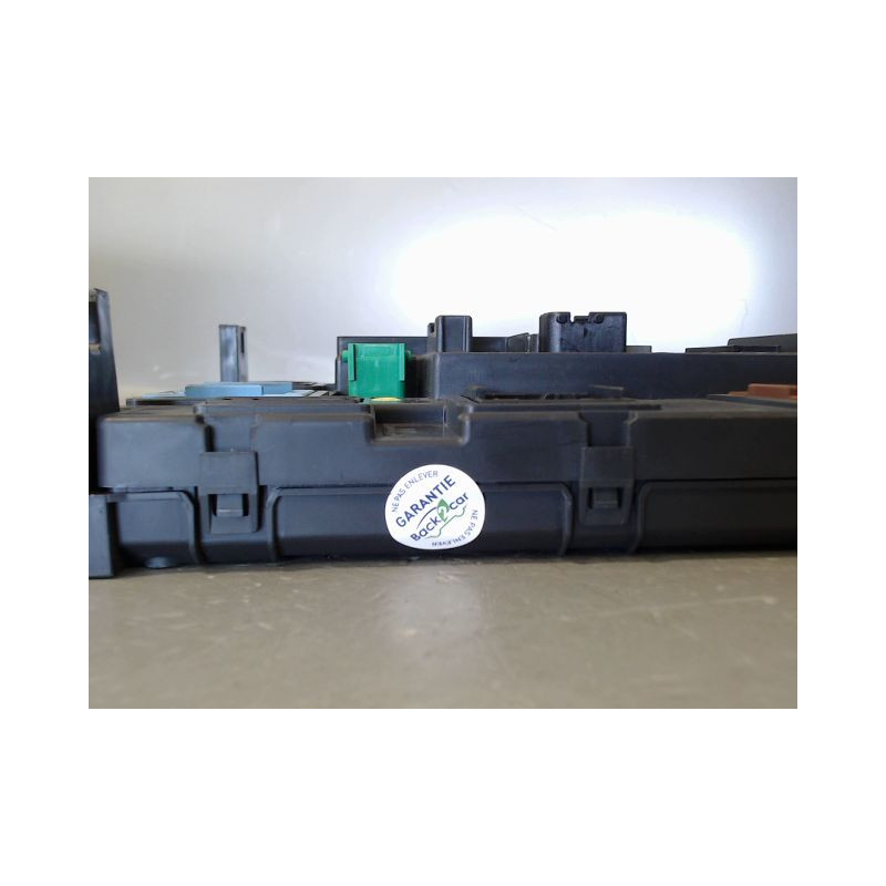 BOITIER GESTION HABITACLE PEUGEOT 208