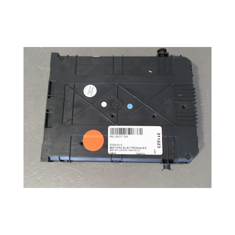 BOITIER GESTION HABITACLE PEUGEOT 208