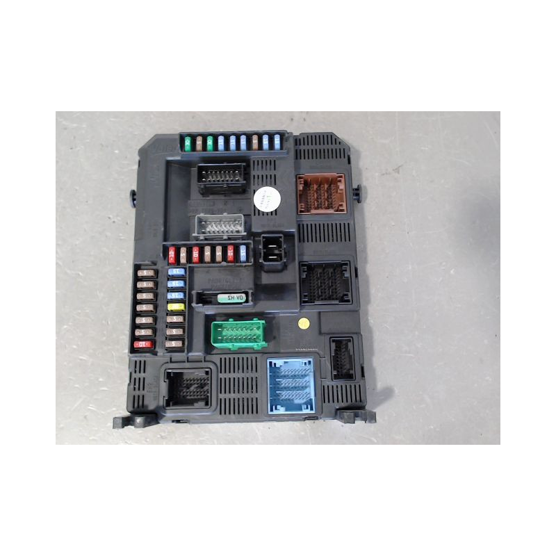 BOITIER GESTION HABITACLE PEUGEOT 208