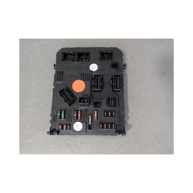 BOITIER GESTION HABITACLE PEUGEOT 206
