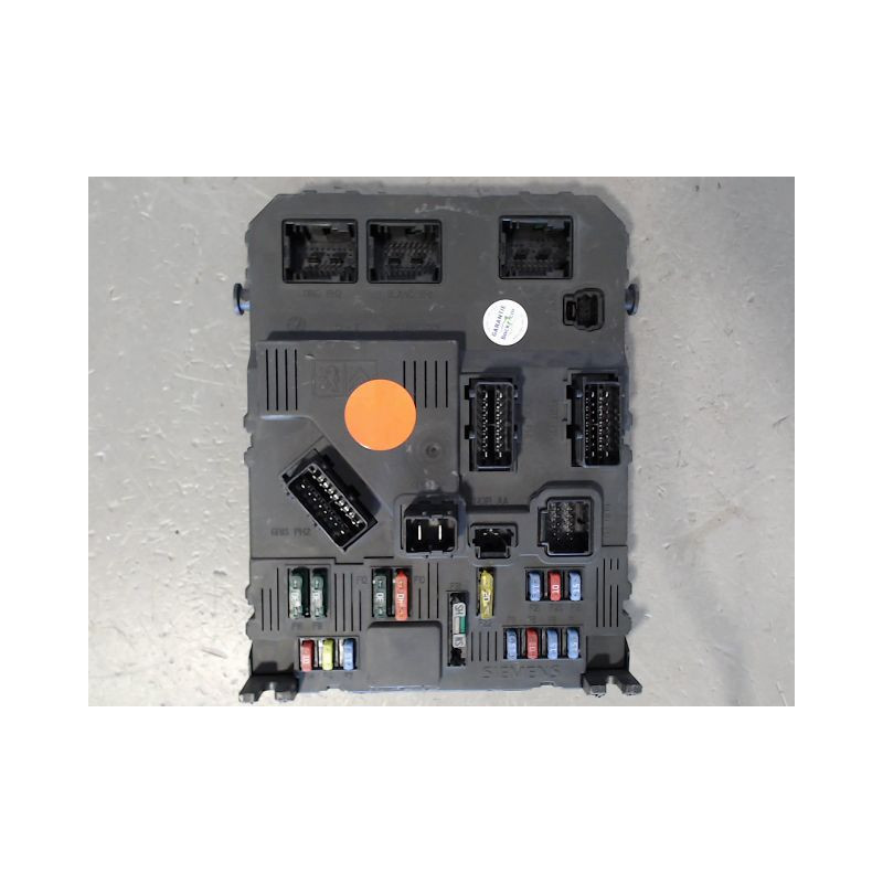 BOITIER GESTION HABITACLE PEUGEOT 206