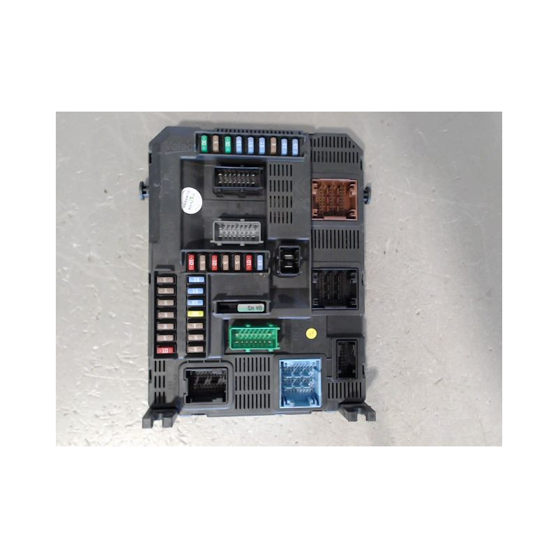 BOITIER GESTION HABITACLE PEUGEOT 2008