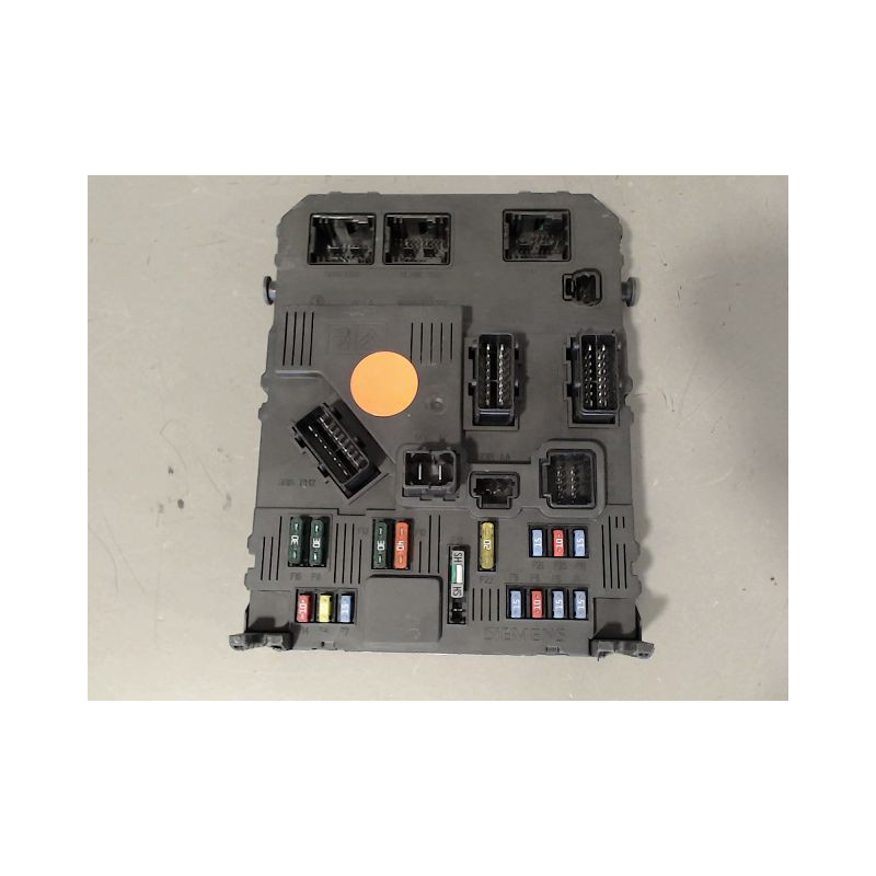 BOITIER GESTION HABITACLE PEUGEOT 206+ 2009-