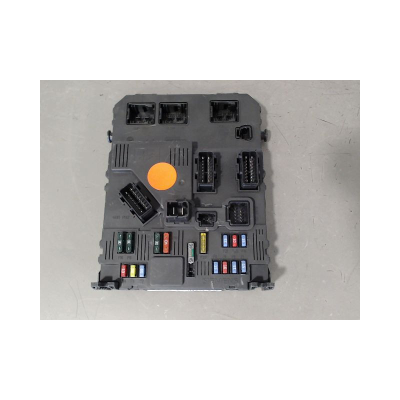 BOITIER GESTION HABITACLE PEUGEOT 206+ 2009-