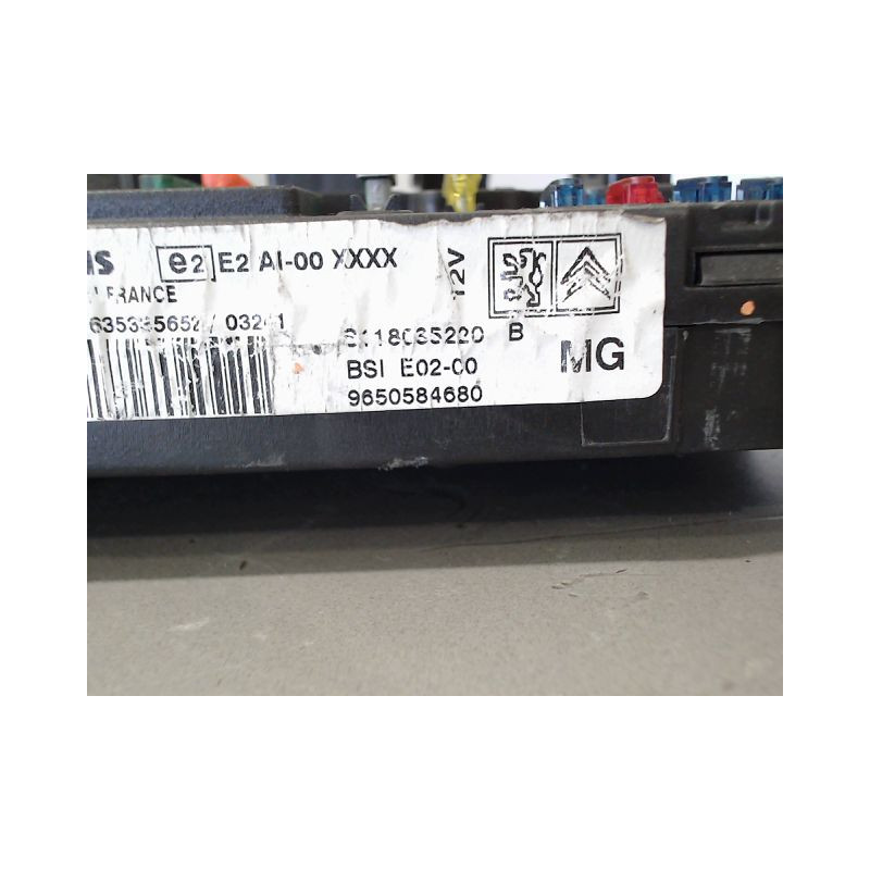 BOITIER GESTION HABITACLE PEUGEOT 206 5P