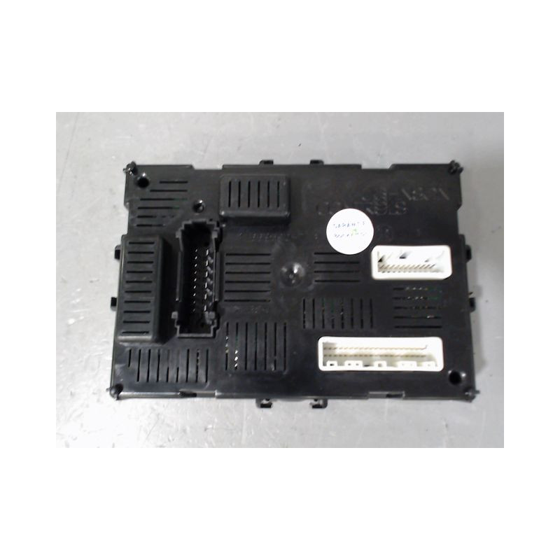 BOITIER GESTION HABITACLE RENAULT MODUS