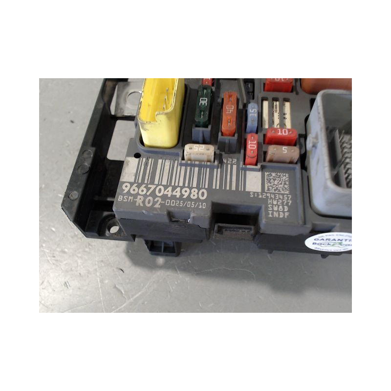 BOITE A FUSIBLES CITROEN C4 PICASSO
