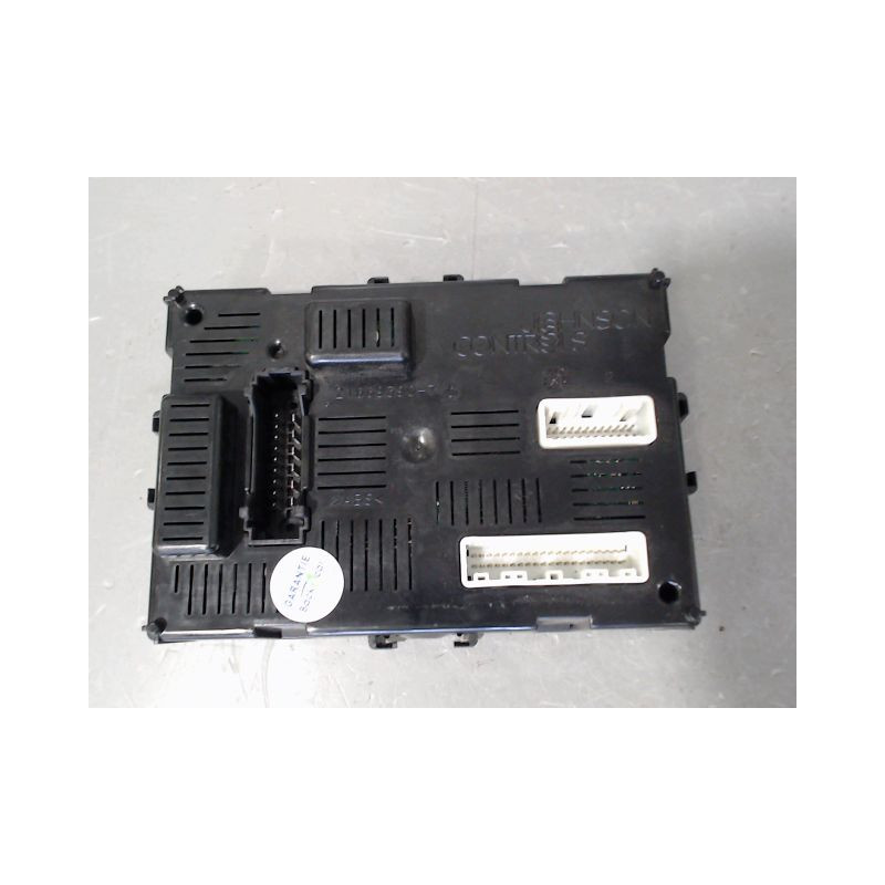 BOITIER GESTION HABITACLE RENAULT CLIO