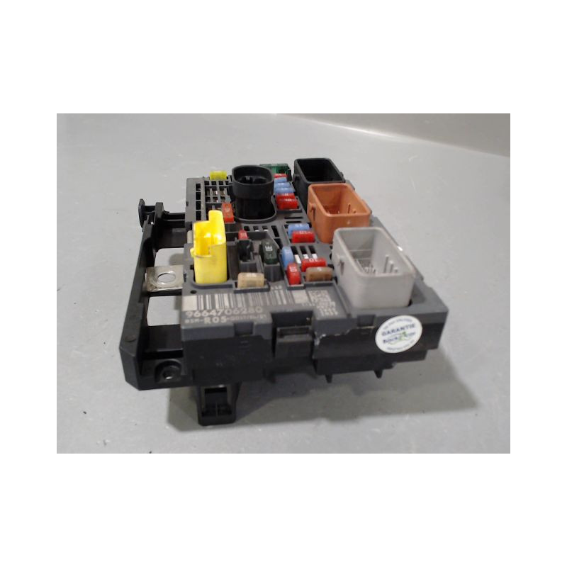 BOITE A FUSIBLES CITROEN C4 2008-
