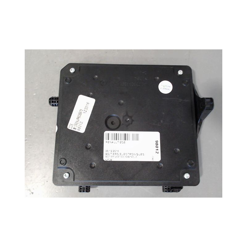 BOITIER GESTION HABITACLE RENAULT ZOE