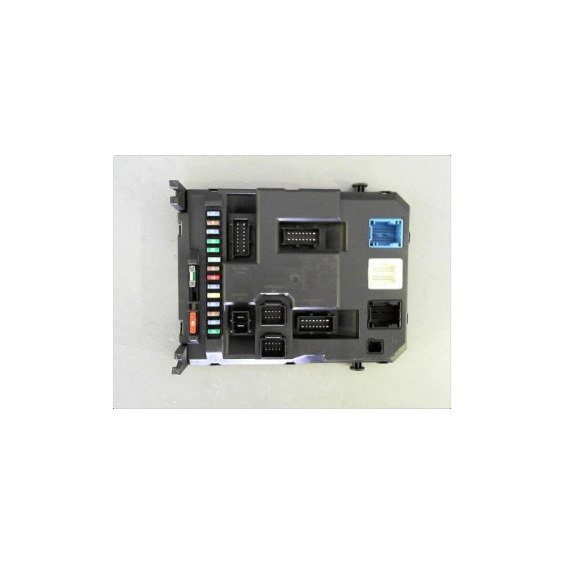 BOITIER GESTION HABITACLE PEUGEOT 207 06-13