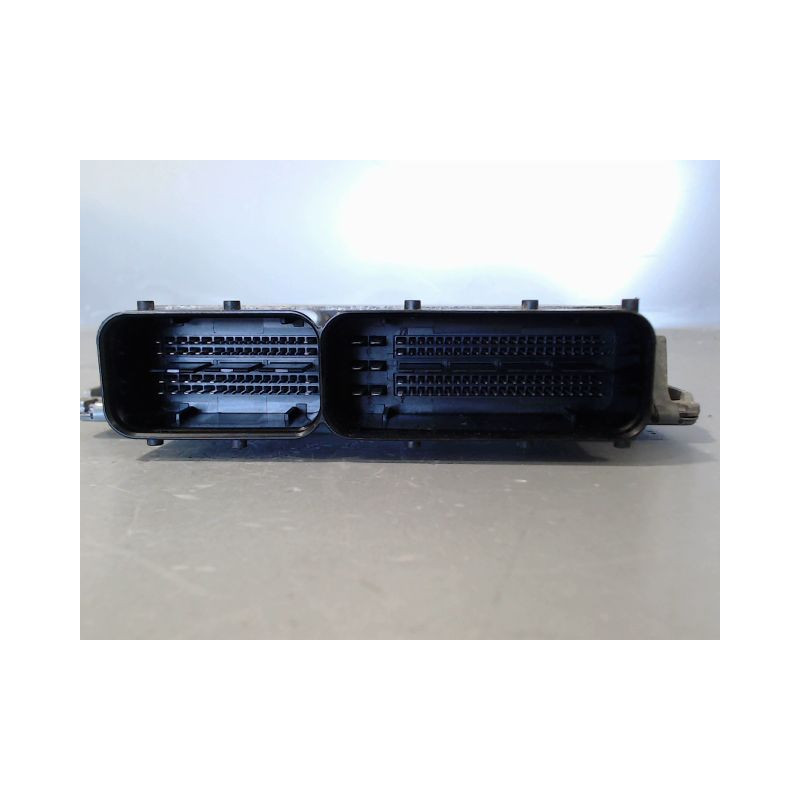 CALCULATEUR MOTEUR VOLKSWAGEN POLO