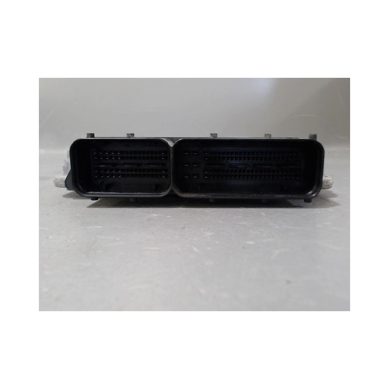 CALCULATEUR MOTEUR AUDI A3