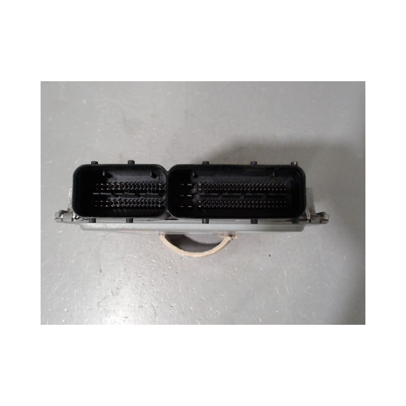 CALCULATEUR MOTEUR VOLKSWAGEN GOLF