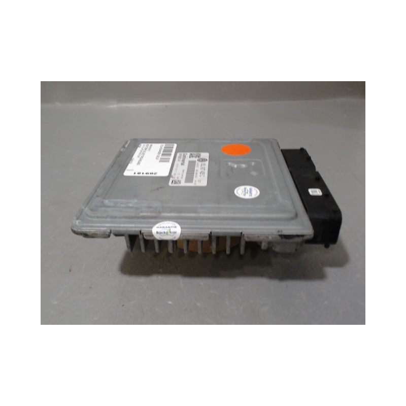 CALCULATEUR MOTEUR VOLKSWAGEN GOLF