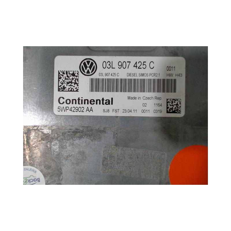CALCULATEUR MOTEUR VOLKSWAGEN PASSAT