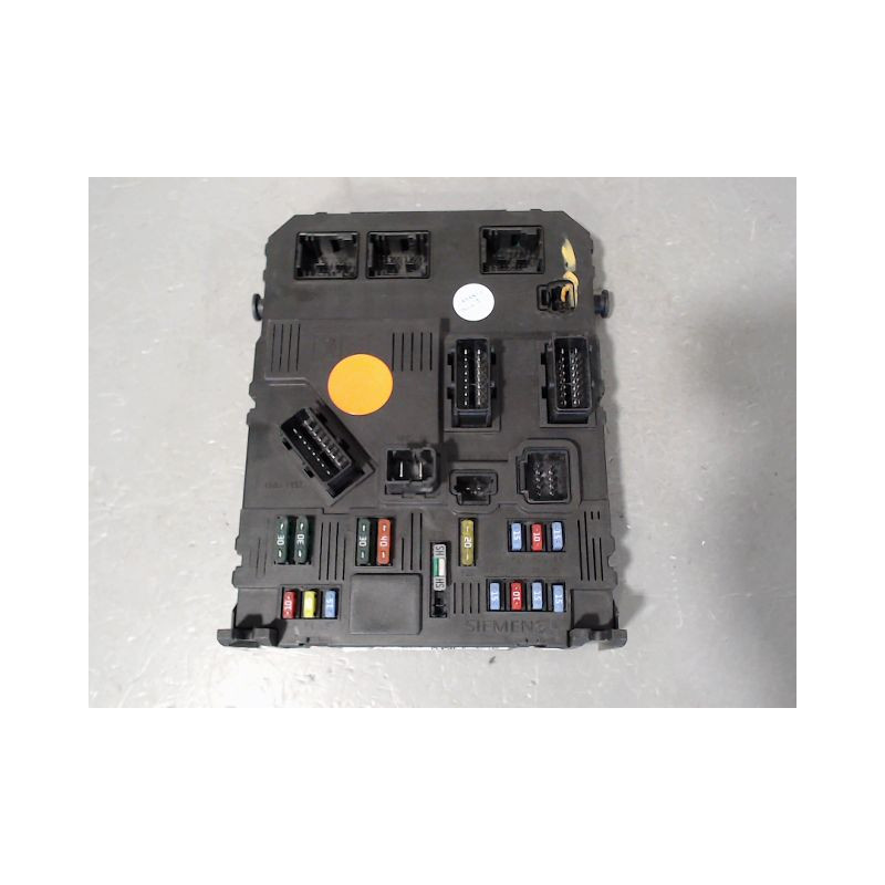 BOITIER GESTION HABITACLE PEUGEOT 206