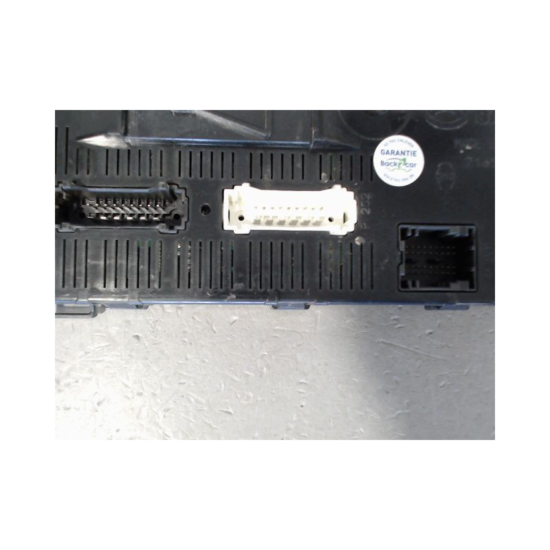BOITIER GESTION HABITACLE RENAULT CLIO