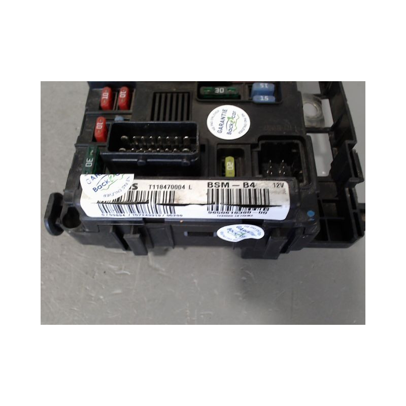 BOITE A FUSIBLES CITROEN C3