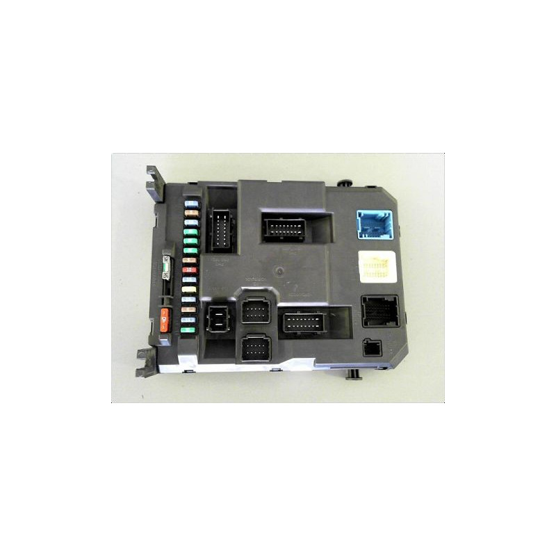 BOITIER GESTION HABITACLE PEUGEOT 207 5P