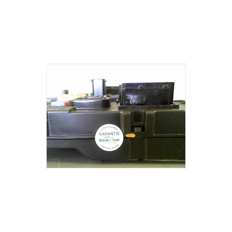 BOITIER GESTION HABITACLE PEUGEOT 206+ 09-13