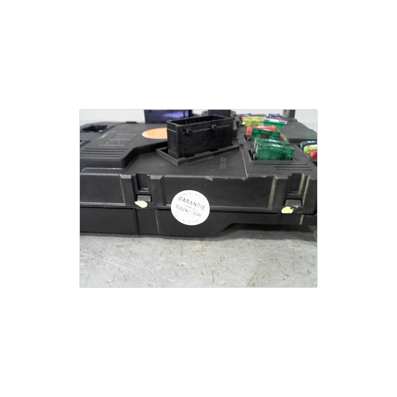 BOITIER GESTION HABITACLE PEUGEOT 206 98-09