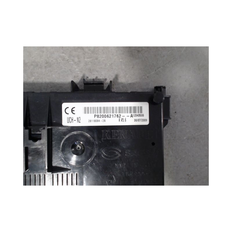 BOITIER GESTION HABITACLE RENAULT CLIO