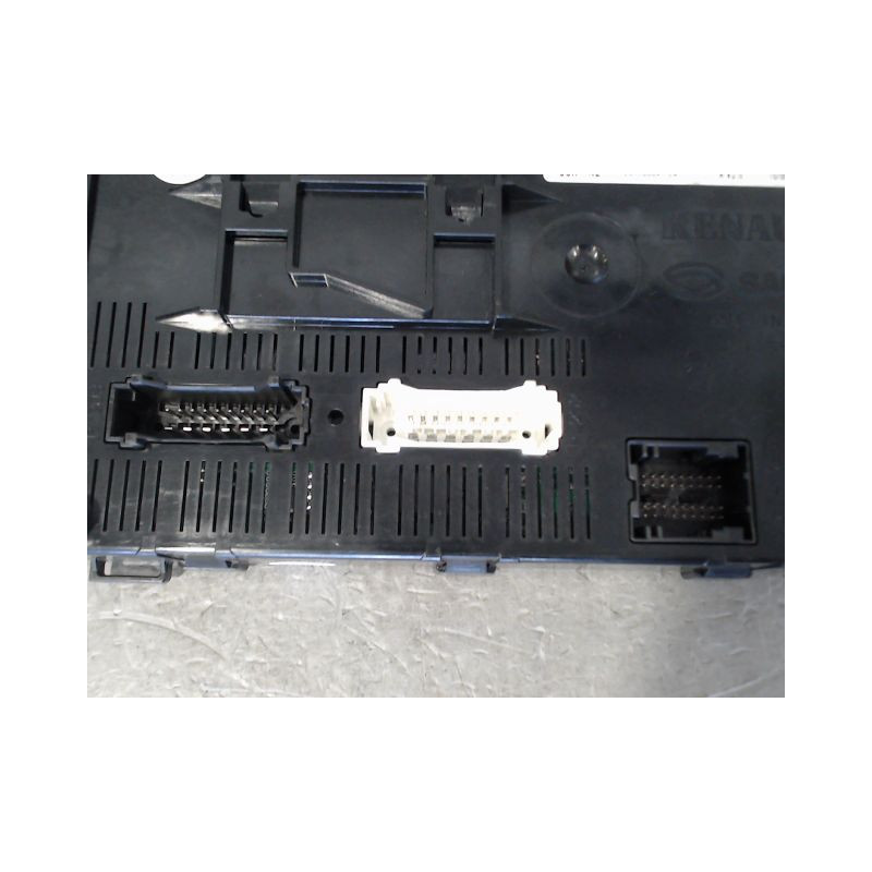 BOITIER GESTION HABITACLE RENAULT CLIO