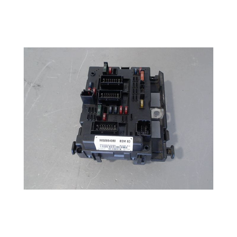 BOITE A FUSIBLES CITROEN XSARA 2000-