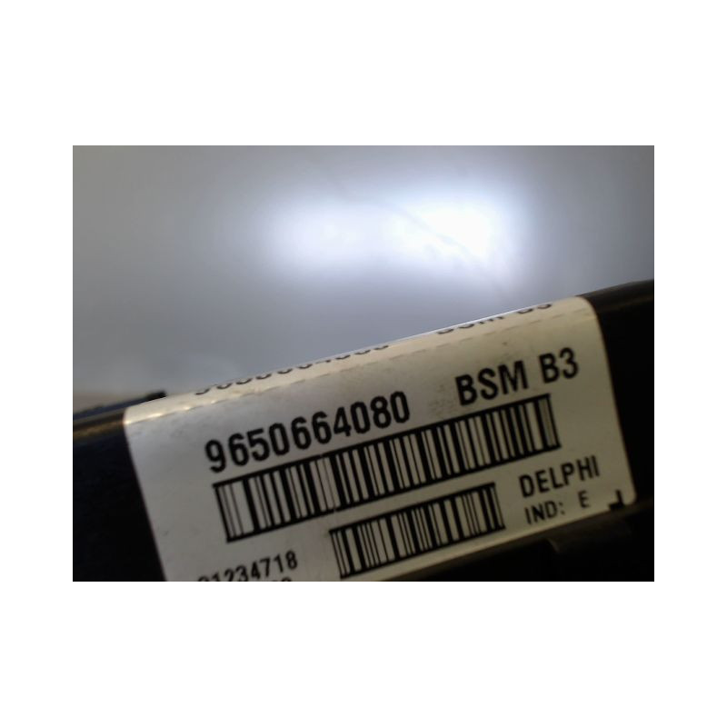 BOITE A FUSIBLES CITROEN XSARA 2000-