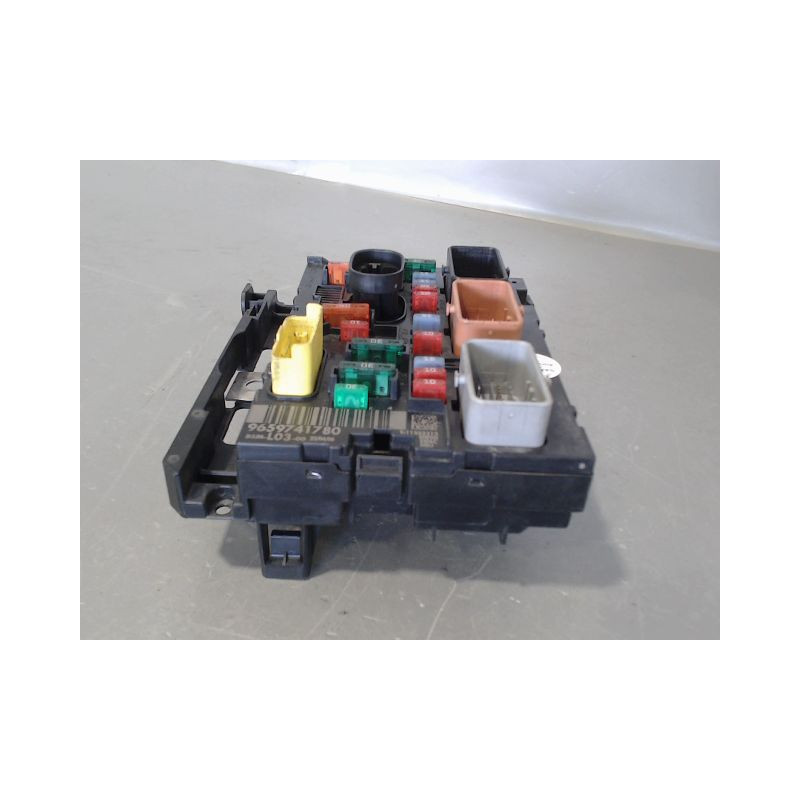 BOITE A FUSIBLES CITROEN C3 2005-