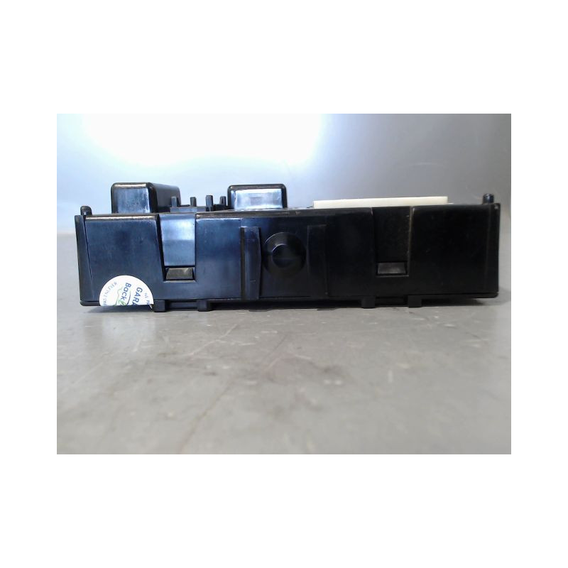 BOITIER GESTION HABITACLE RENAULT CLIO III Phase 1 2005-2009