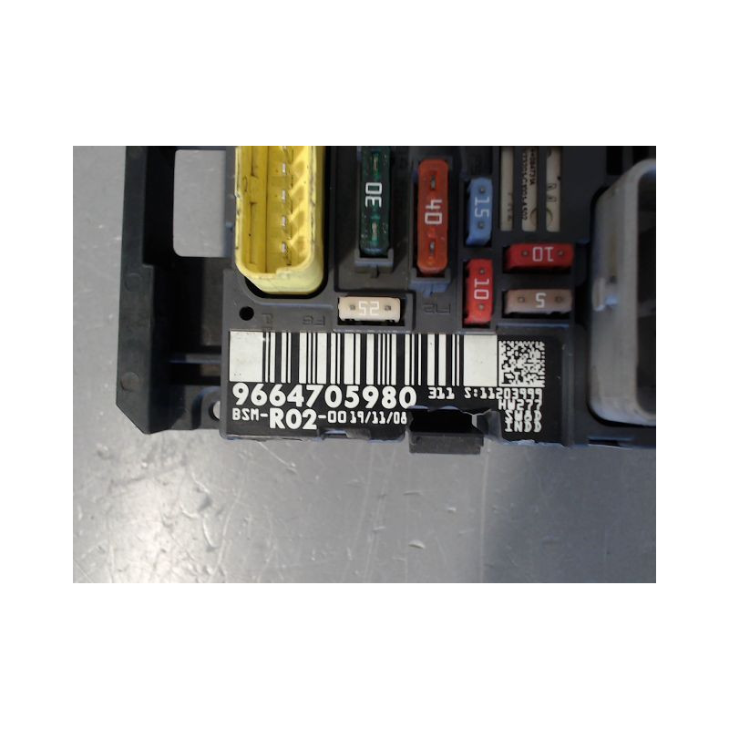 BOITE A FUSIBLES CITROEN C5