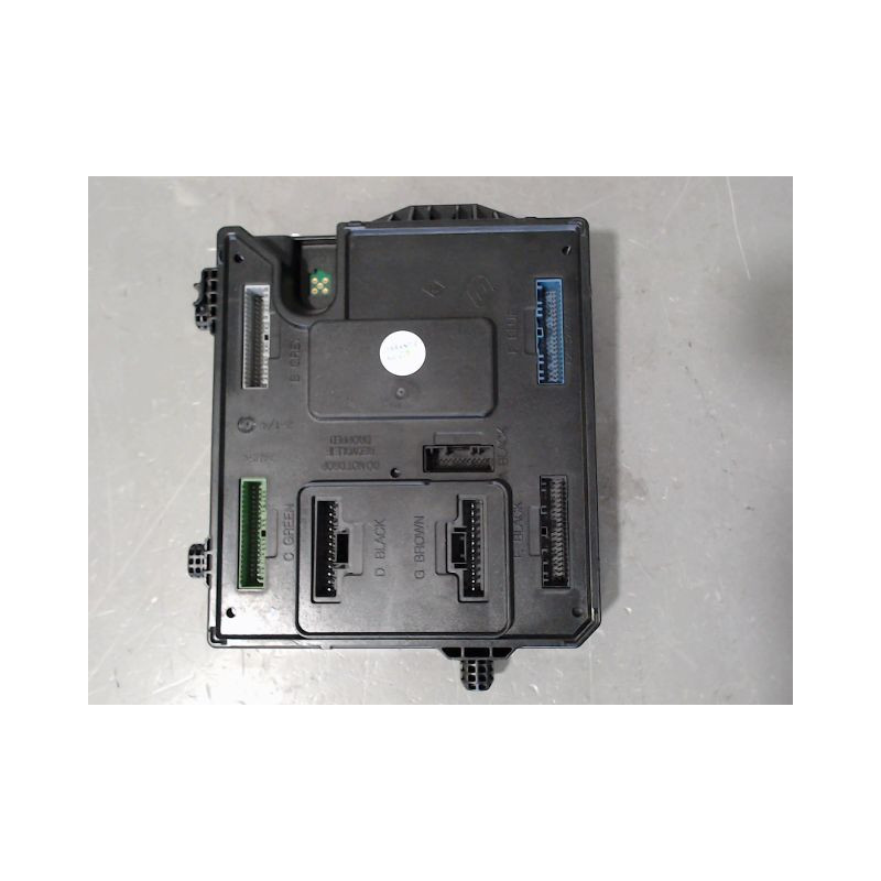 BOITIER GESTION HABITACLE RENAULT MEGANE COUPE III Phase 3 2013-...