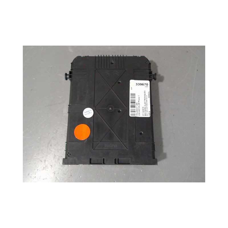 BOITIER GESTION HABITACLE PEUGEOT 208 Phase 1 2012-...