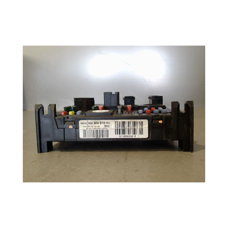 BOITIER GESTION HABITACLE PEUGEOT 206