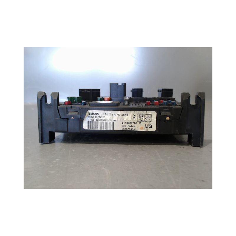 BOITIER GESTION HABITACLE PEUGEOT 206