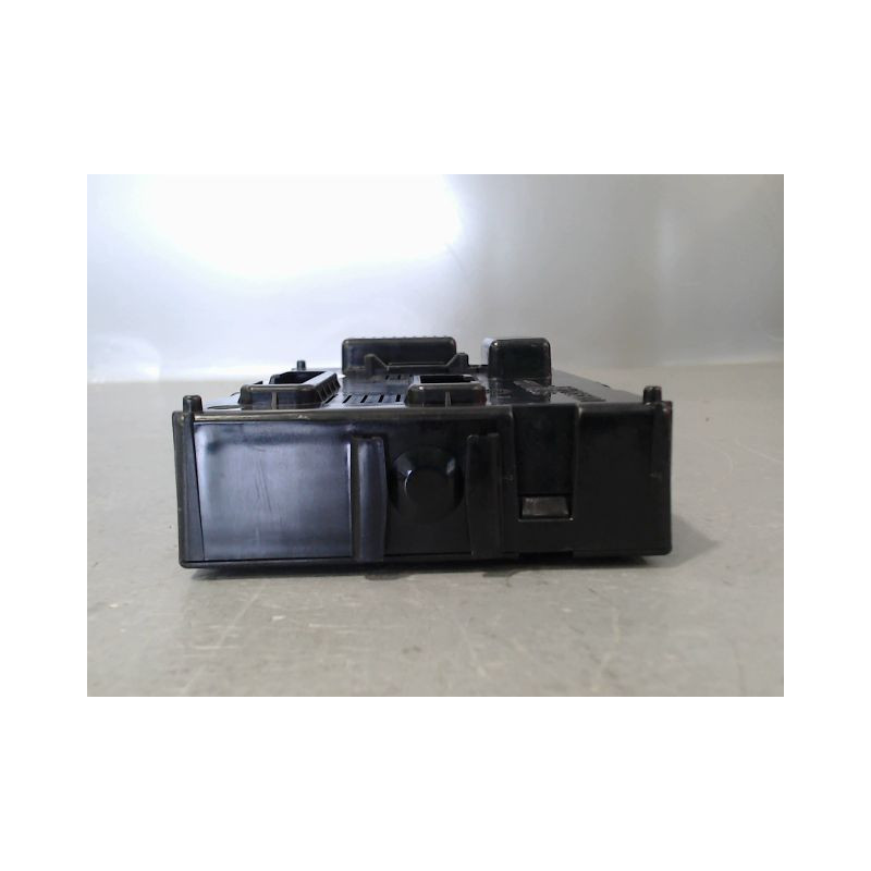 BOITIER GESTION HABITACLE RENAULT CLIO III 2009-