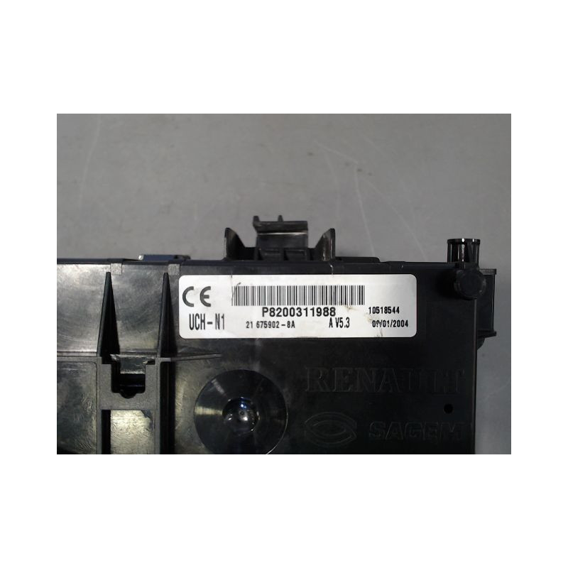 BOITIER GESTION HABITACLE RENAULT CLIO