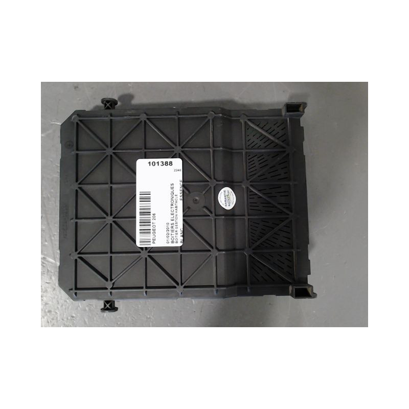 BOITIER GESTION HABITACLE PEUGEOT 206