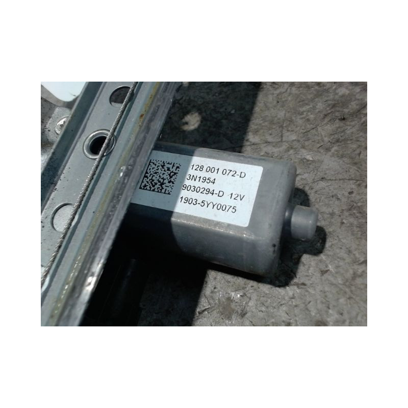 MECANISME+MOTEUR LEVE-GLACE AVANT GAUCHE DACIA LODGY
