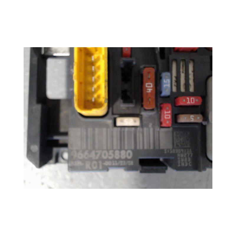 BOITE A FUSIBLES CITROEN C4 PICASSO