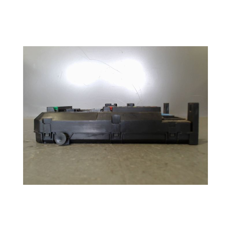 BOITIER GESTION HABITACLE PEUGEOT 208