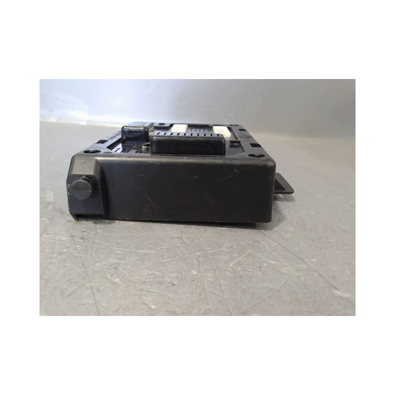 BOITIER GESTION HABITACLE RENAULT MODUS