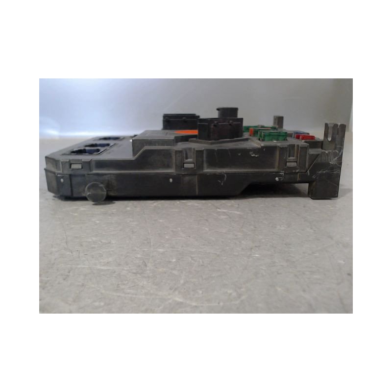 BOITIER GESTION HABITACLE PEUGEOT 206 98-09