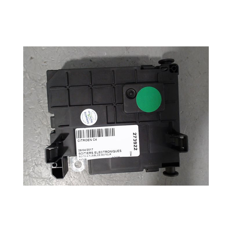 BOITE A FUSIBLES CITROEN C4