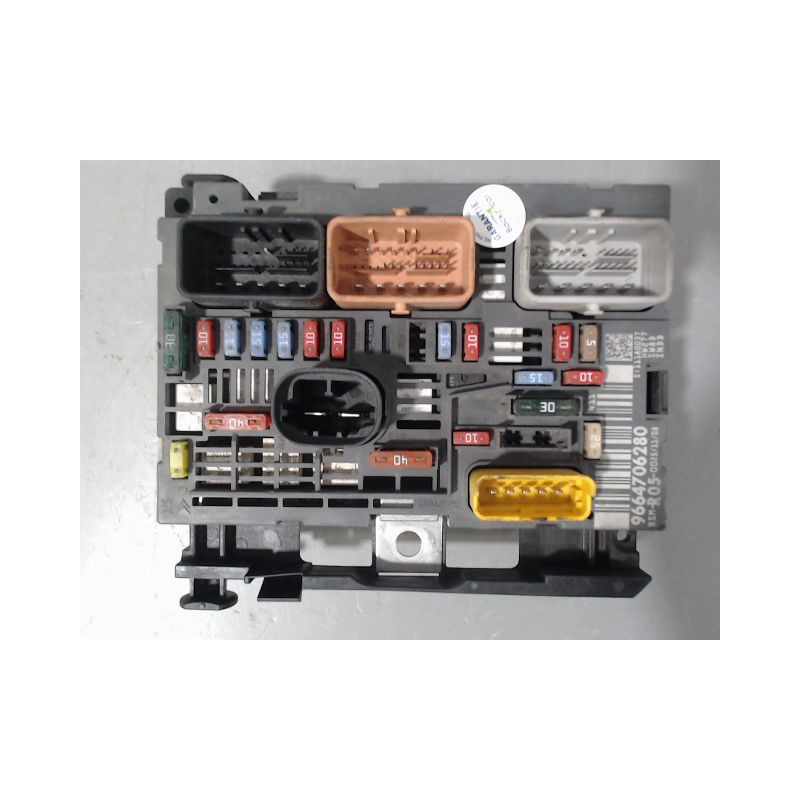 BOITE A FUSIBLES CITROEN BERLINGO II BREAK 2008-