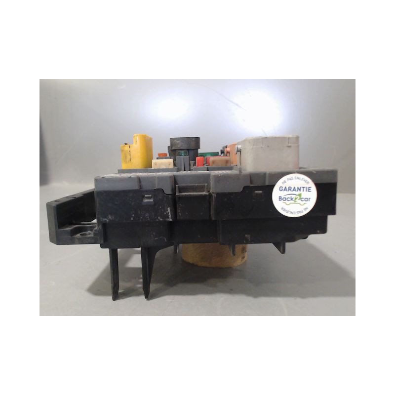 BOITE A FUSIBLES CITROEN BERLINGO II BREAK 2008-