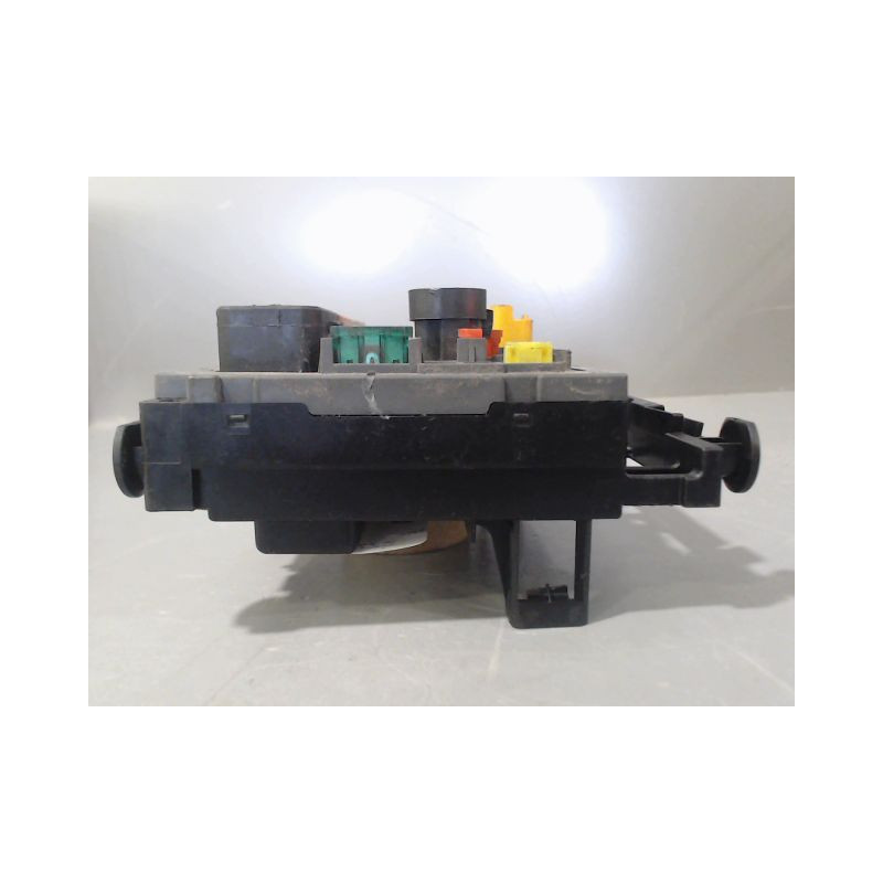 BOITE A FUSIBLES CITROEN BERLINGO II BREAK 2008-