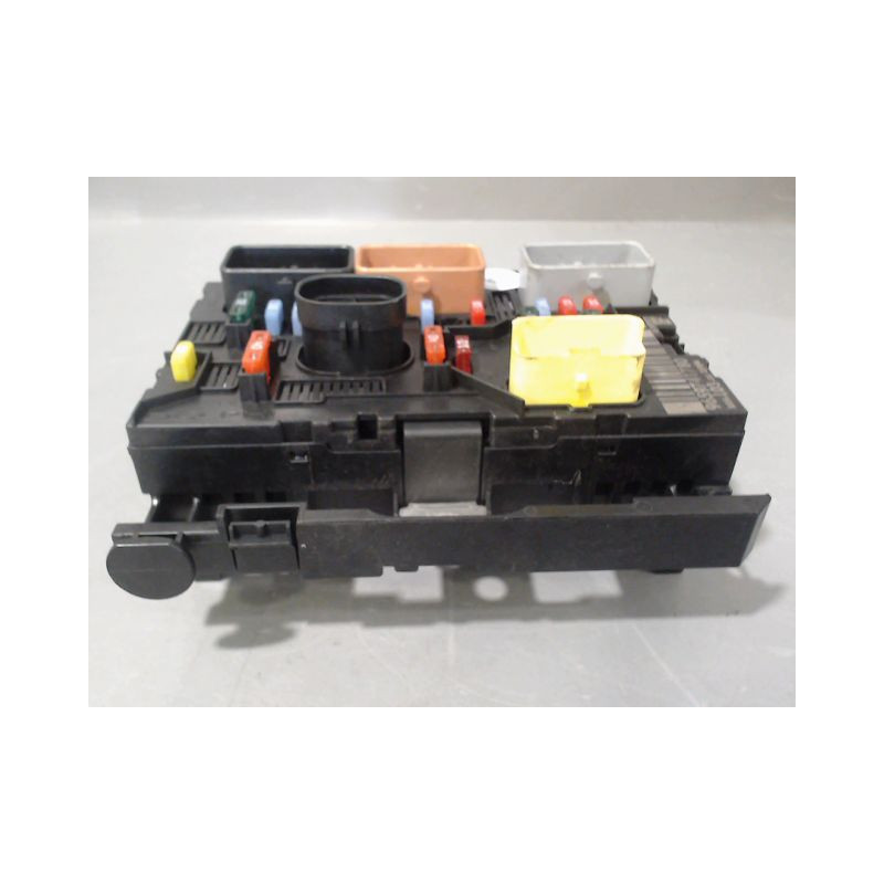 BOITE A FUSIBLES CITROEN C2 2005-